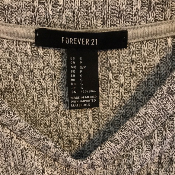 Top - Picture 2 of 3